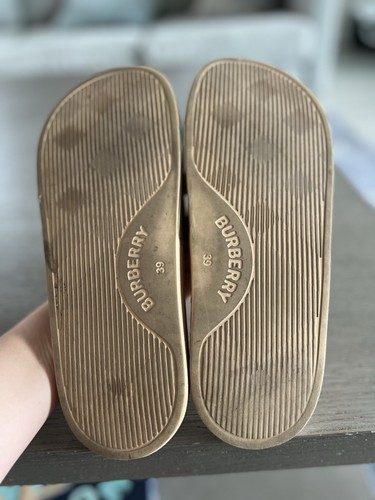 Burberry Slides - Picture 8 of 11