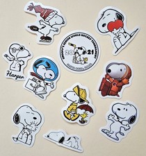 Peanuts "Snoopy" / 10 Vinyl Decal Stickers 1-2" . Waterproof.