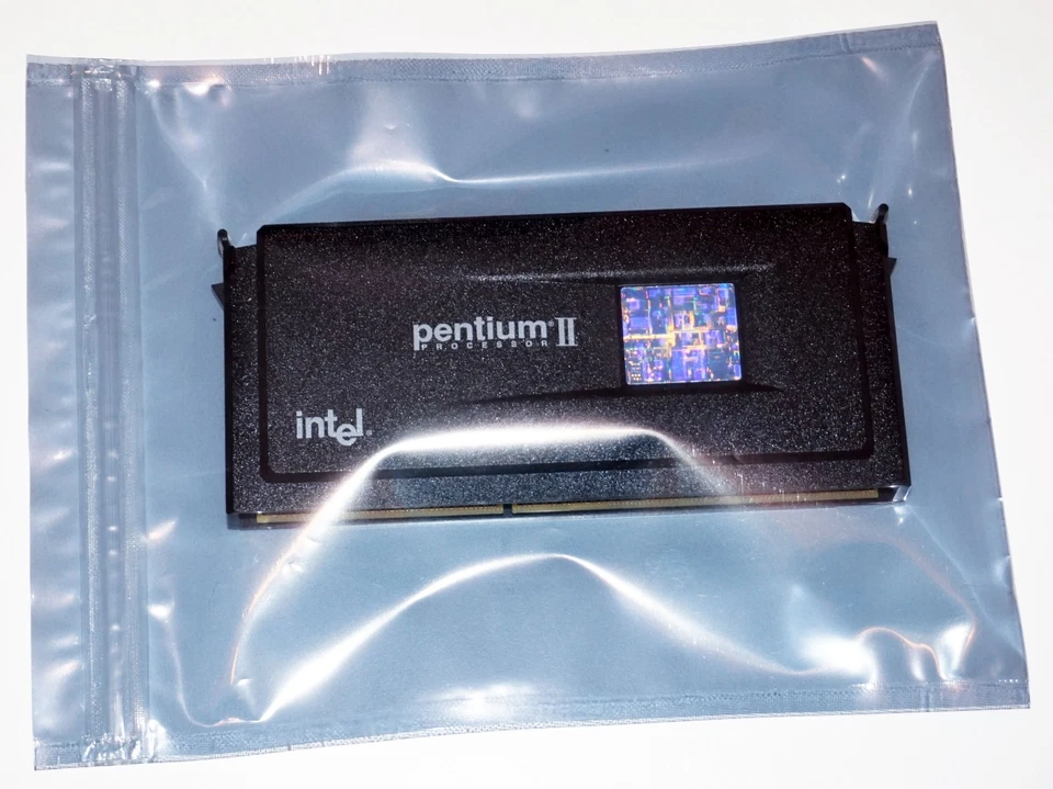 🔥🔥🔥 Intel Pentium II MMX 350 MHz SL2U4 FSB 100 MHz L2 512KB SLOT 1 - Immagine 3 di 3