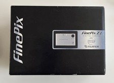 Fujifilm FinePix Z2 Compact Digital Camera Silver w/ Case From Japan Good