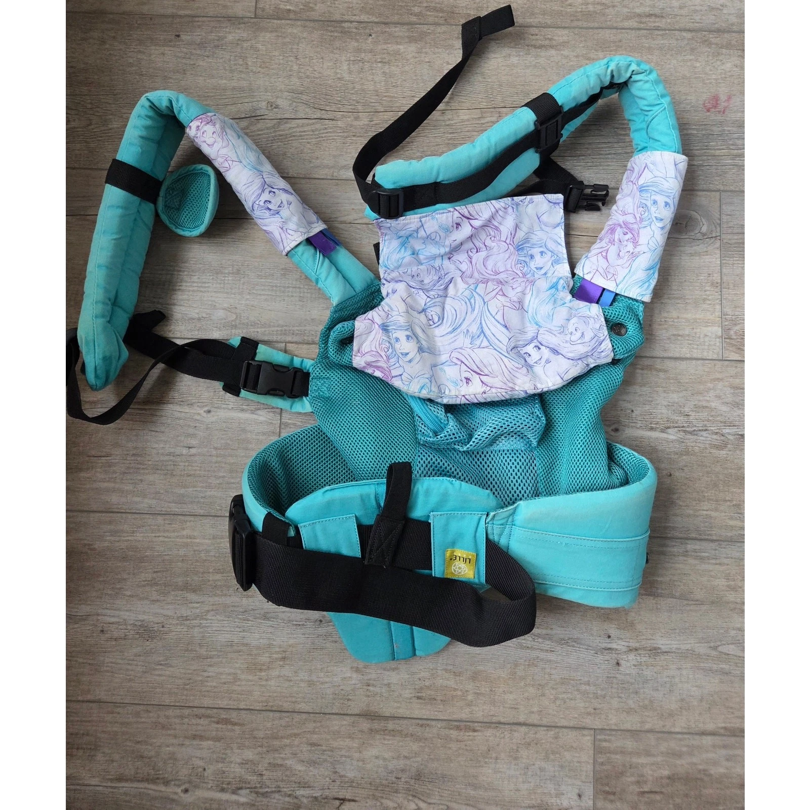LILLEbaby Complete Airflow Disney Baby Carrier Ariel The Little Mermaid Teal
Opens in a new window o