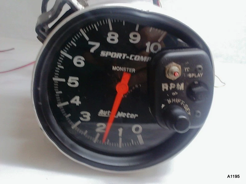 5" Autometer 3904 Sport Comp Monster Tach w/Shift Light 0-10,000 RPM Tachometer - Image 2 of 4