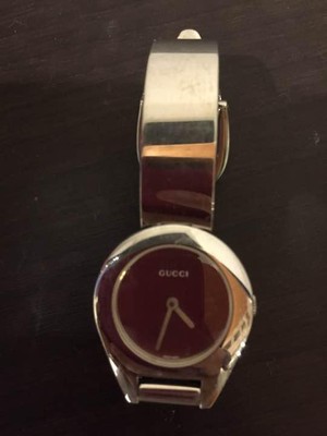 GUCCI Model 6700L Black Dial Stainless 