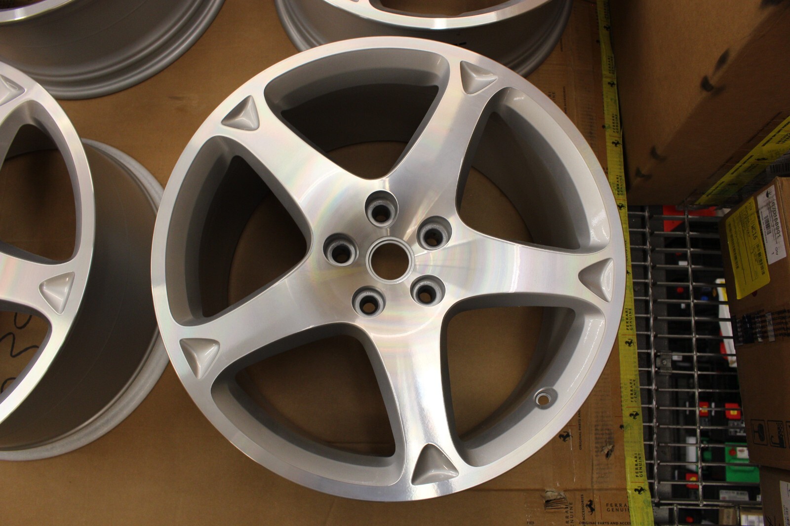 Ferrari OEM Speedline 19x8J/10J 5x114.3 44/52.5 California wheel set new in box