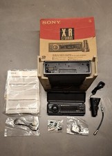 autoradio 1 din Sony con frontalino vintage Anni 90