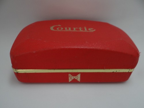Courtie Watch Box, Vintage 1960's - Picture 5 of 8