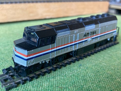 Life Like 7641N Clase F40 maniquí chasis/cuerpo rodante escala Amtrak N - Imagen 4 de 9