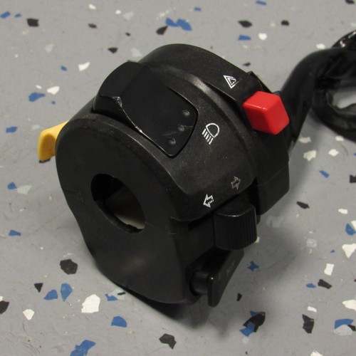 Left Side Handlebar Pod High / Low Turn Signal Switch 06-07 GSXR600 GSXR 600/750 - Picture 3 of 11