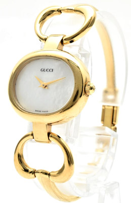 Vintage GUCCI 1600 Gold Tone Mother of Pearl Dial Quartz 
