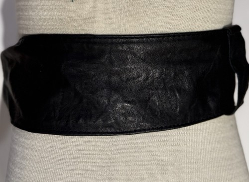 B-Low The Belt Wide Belt Soft Black Embossed Leather Silver Western Buckle Sz XS - Picture 8 of 10