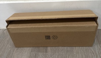 Microsoft Surface Thunderbolt 4 Dock Station #T8l-00001  + NEW Logitech Webcam