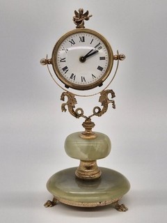 Antike Tischuhr Onyx Messing Putto Seepferdchen Vintage Kaminuhr Retro
