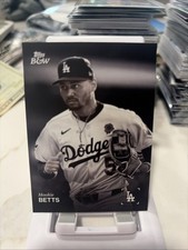2025 Topps Black & White #16 Mookie Betts Base Dodgers