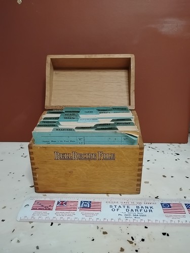 Antique 1930s? Bell Recipe File Dovetailed Wooden Box & 100s of Recipes 