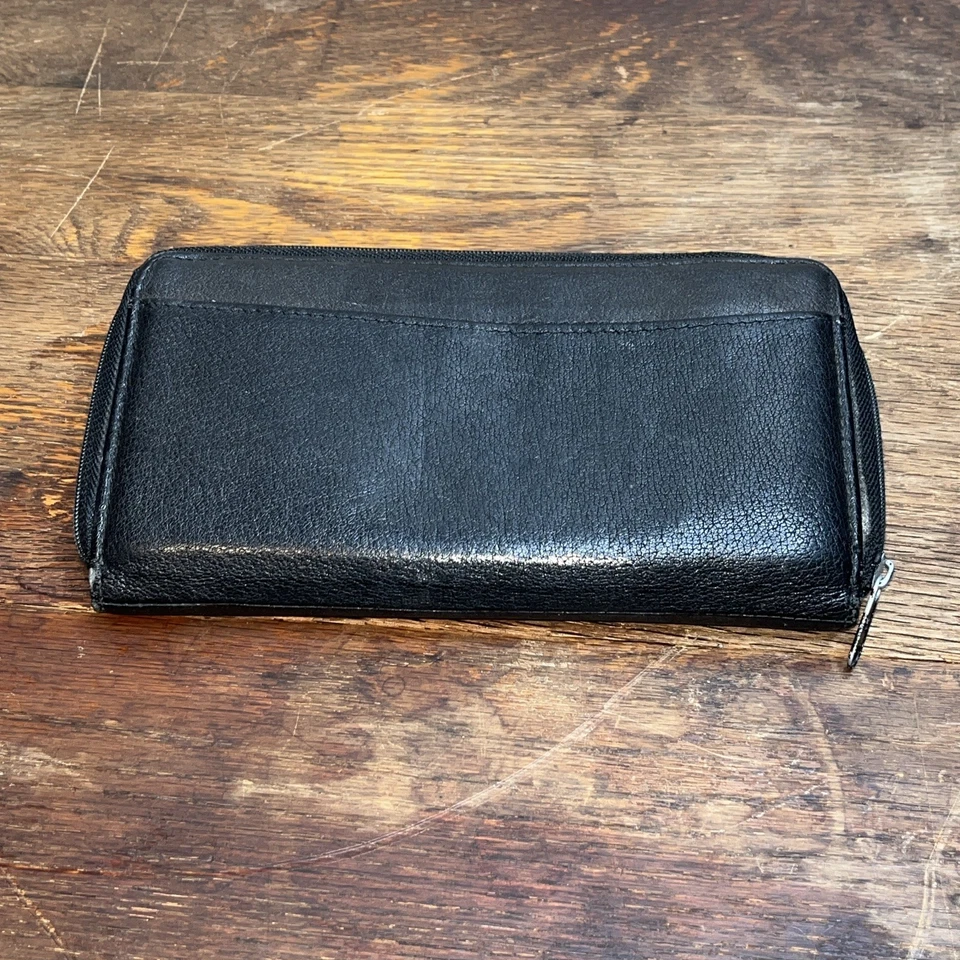 Cartera de cuero Wilson para mujer triple porta tarjetas de crédito negra Foto 2 de 4