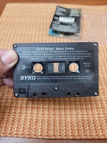 David Bowie - Space Oddity, Cassette, 1990 RYKO REISSUE REMASTERED Canadian Ver. - Picture 6 of 9