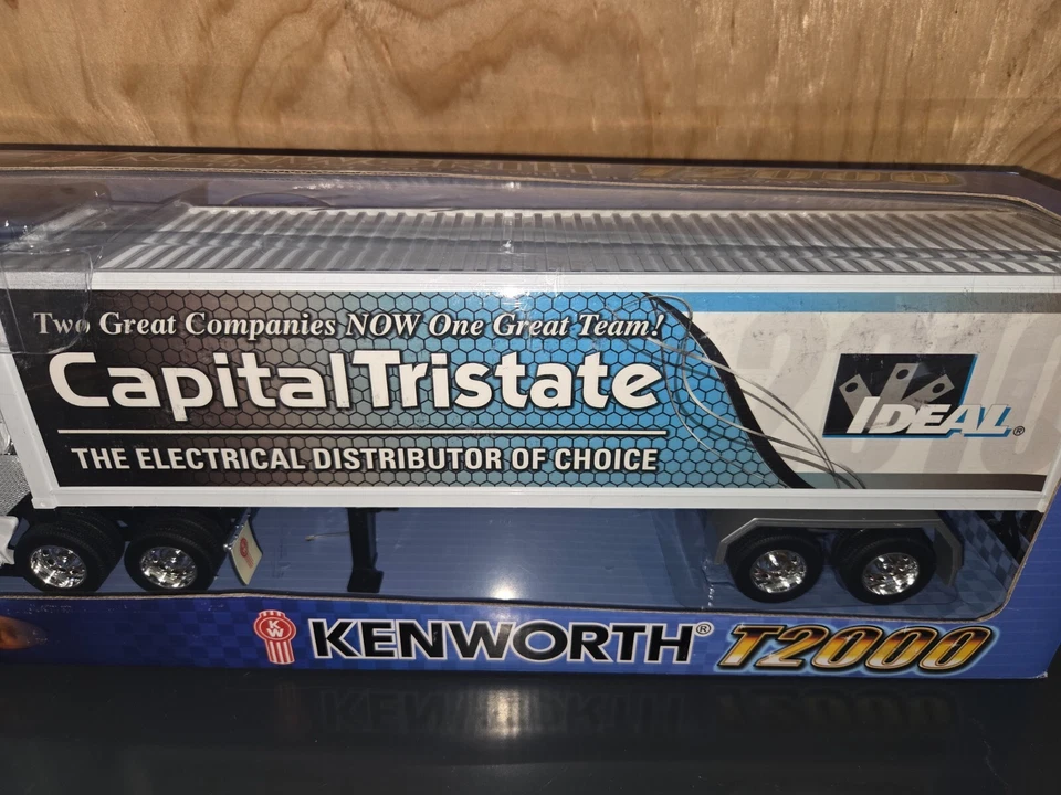 1/32 Scale Diecast Replica By Welly Kenworth T2000 - Image 4 of 4