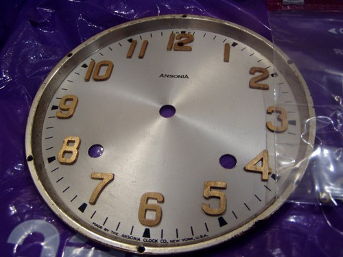 Ansonia Clock Works A-26. Runs. Original Face. Gold Hands all mounting Screws - Picture 10 of 11