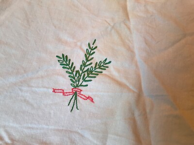 VTG Embroidered Floral Dresser Scarf Round Table Cloth