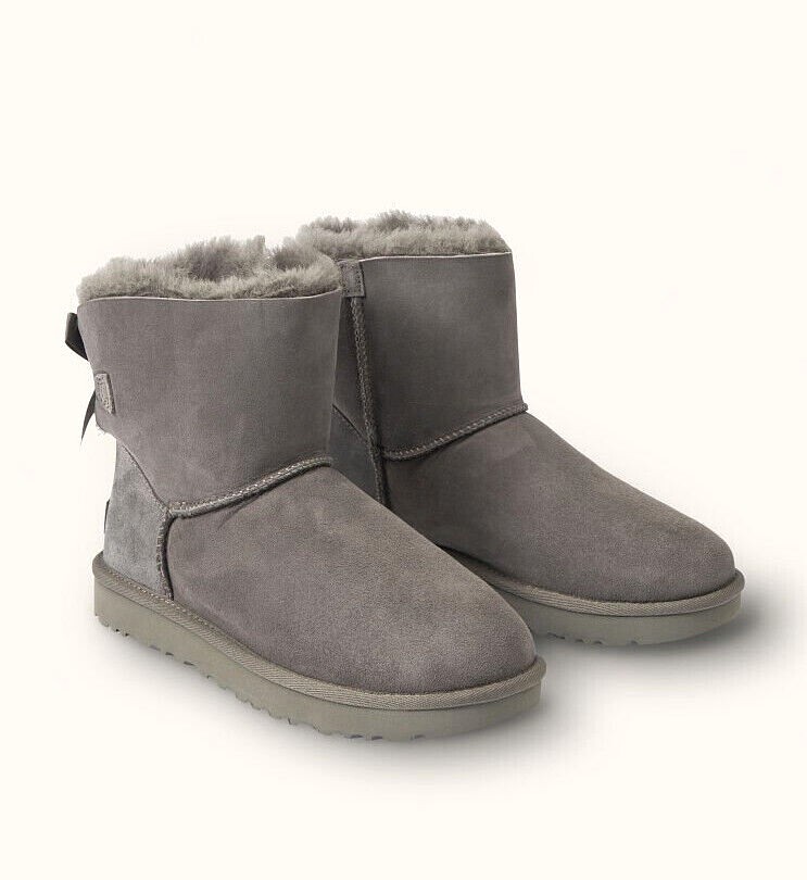 New in Gift Box UGG brand Women's Mini Bailey Bow II Winter Soft