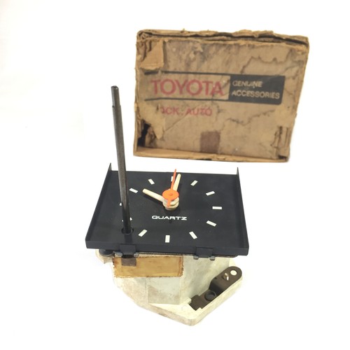 Genuine For Toyota Corolla KE70 AE71 TE7# CE70 TE72E Clock Assy NOS JAPAN - Picture 4 of 7