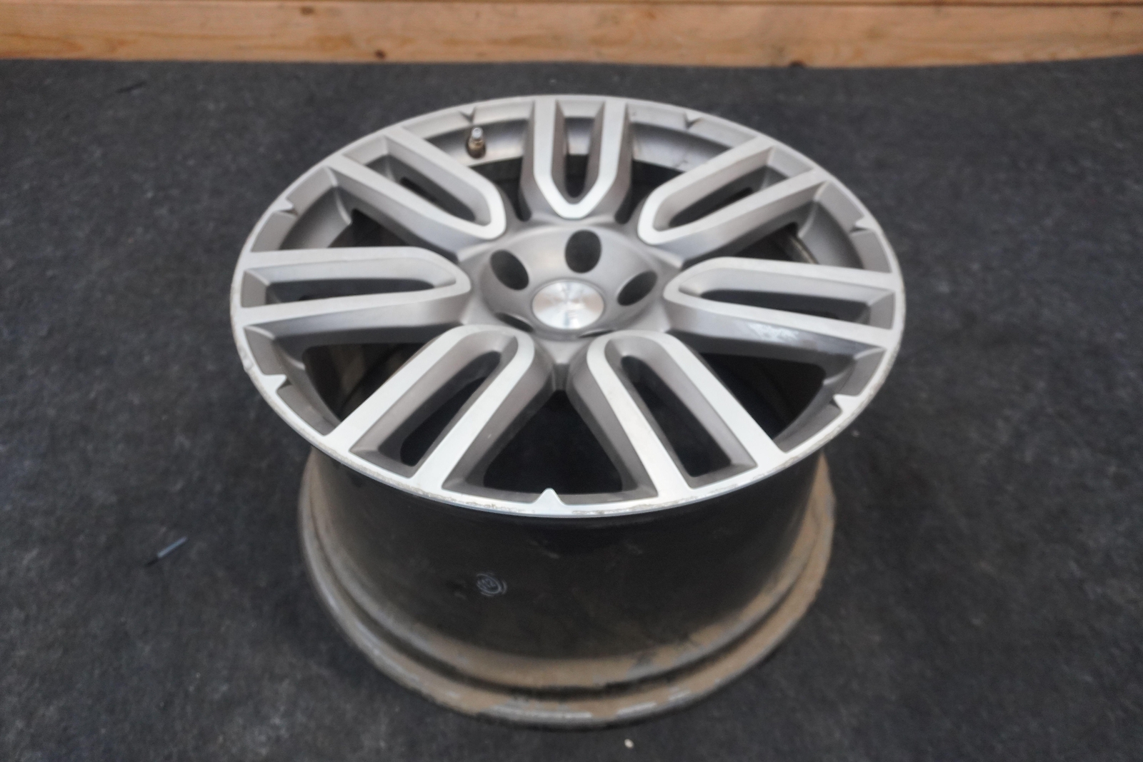 Rear 19x10 Inch Et40 5x114 Apollo Wheel Rim 670010629 Maserati Ghibli M157 15-18