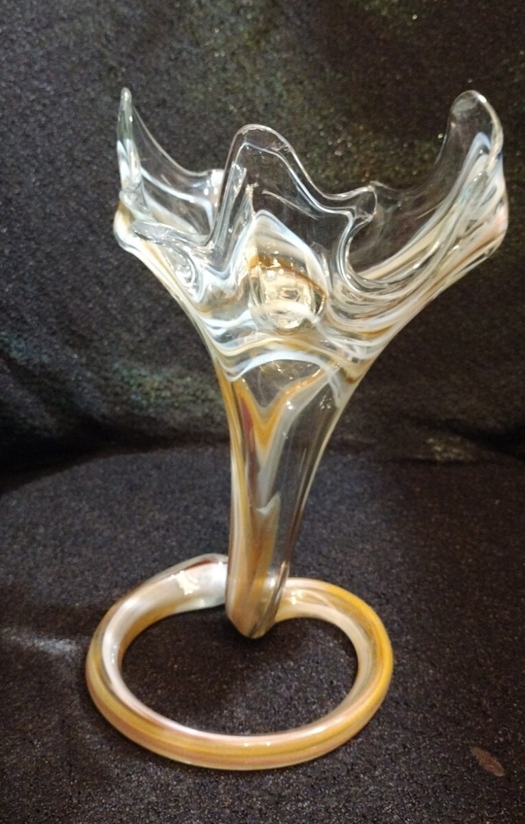 Vintage Murano Style Hand-Blown Art Glass Vase Tan Cream White Swirl Pattern (B)