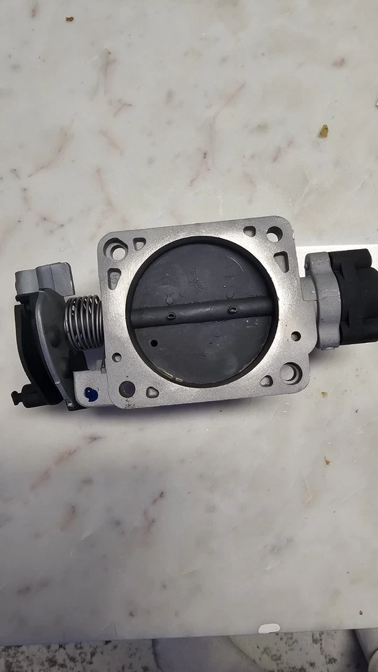 2004 Ford Expedition Throttle Body Valve Assembly VP2L1U-9U538-CA 97-03 - Image 3 of 4