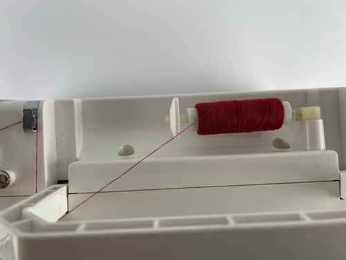 Singer 7469Q Confidence Sewing and Quilting Machine Pre-Owned - Picture 14 of 19