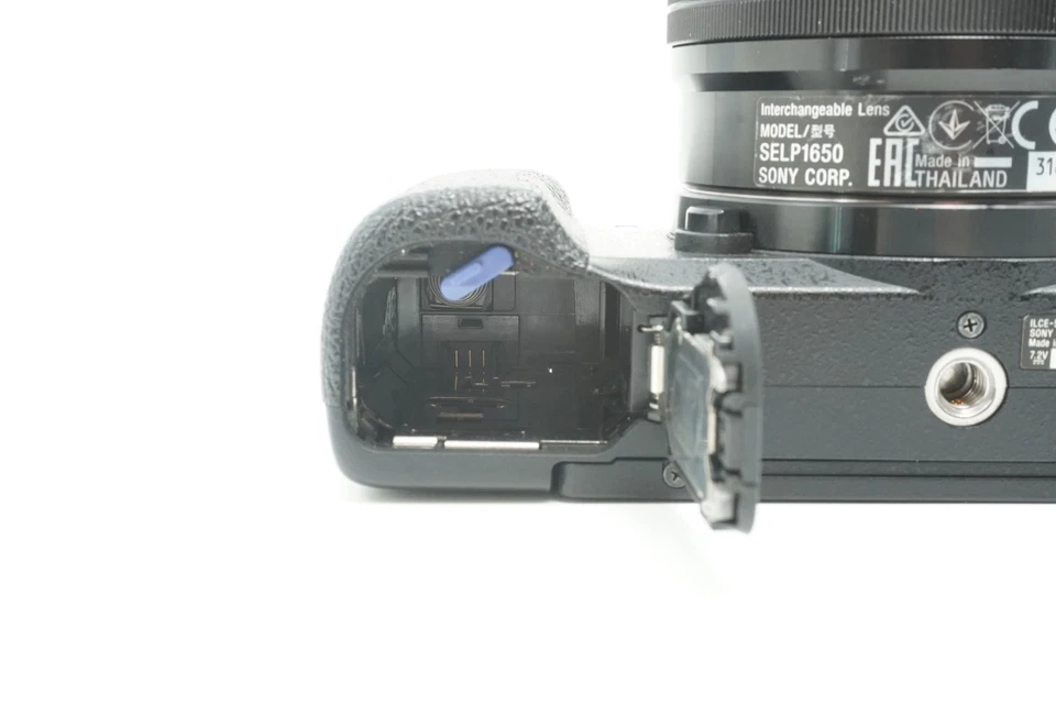 Sony Alpha a5100 Black Mirrorless 16-50mm Lens Multi-Language w/ Charger Japan - Image 4 of 4