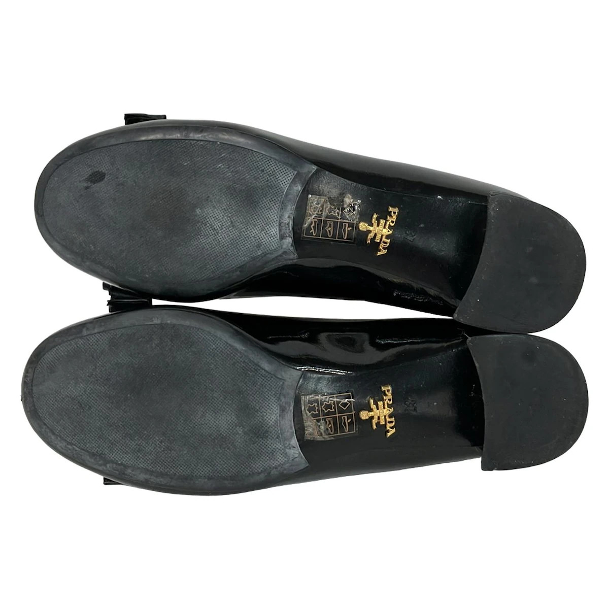 PRADA - Black Patent Leather Women's Pumps thumbnail 4