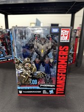 THUNDERCRACKER Transformers Studio Series Dark of the Moon 09