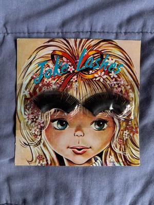 Vintage Deadstock-Never opened 60s-70s Twiggy Fake Glue On Lashes 