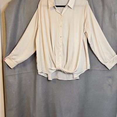 Women's Cream Button-Up Top