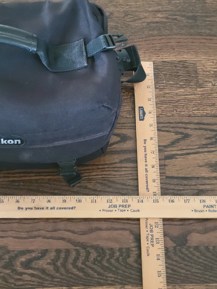 Оригинальная сумка для фотоаппарата Nikon черная регулируемый плечевой ремень и внутренняя секция - Изображение 4 из 4