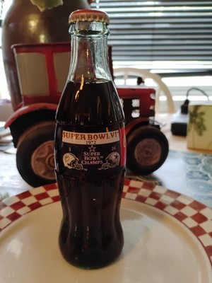 Coca Cola Bottle Super Bowl VI 1972 Dolphins Cowboys Super Bowl Champs 8oz Full