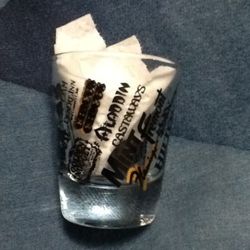 Las Vegas Souvenir Shot Glass ● Vintage 1960's  ●  Over 20 Casinos Listed - Picture 3 of 8