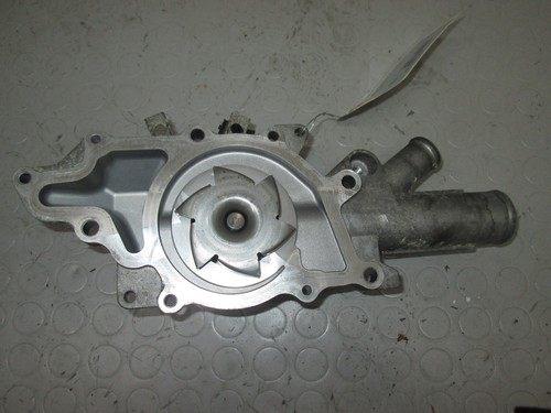 Mercedes-Benz OM611 Wasserpumpe A6112001201 Teil A6112000201 - Picture 2 of 2