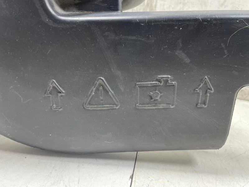 Chevrolet Suburban 1500 2002 filtro de aire conducto de salida OEM+ Foto 2 de 4