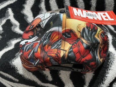 Berretto Invernale Deadpool Ufficiale – Rosso E Nero Con Pompon – Taglia Unica