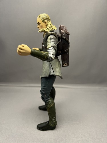 2001 Lord of the Rings Fellowship Legolas figure Dagger Throwing Arrow Launching - Picture 3 of 7