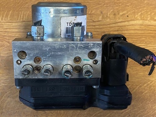 Nissan Juke Pompe ABS Hitachi 47660 BF100 47660BF100 IDENT DC TD8405 - Photo 2 sur 6