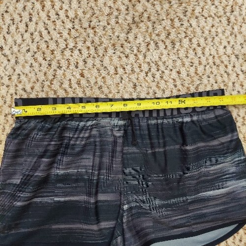 Under Armour Gym Shorts Athletic Workout Size Youth XL, Gray/Black Heat Gear - Picture 2 of 7