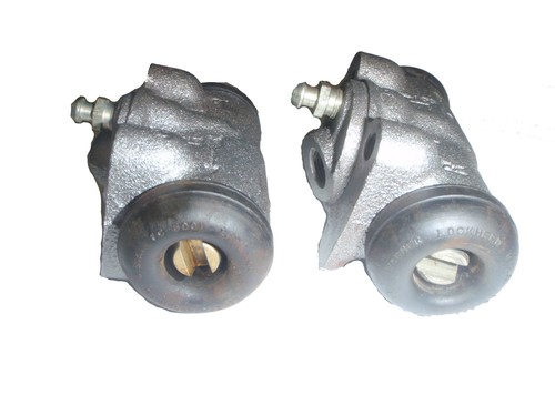 2 Rear Wheel Cylinders 1939-1948 Ford Mercury 39 40 41 42 46 47 48 - Picture 4 of 4