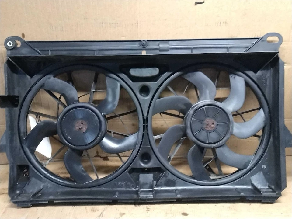 2008 Chevrolet Suburban 1500 Engine Cooling Fan Motor OEM 15780788 158k Miles Foto 2 de 4