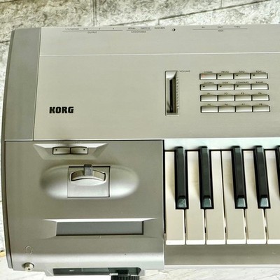 KORG TRINITY Plus 76鍵 ワークステーション Used KORG TRINITY PLUS Keyboard Workstation | Guitar Center