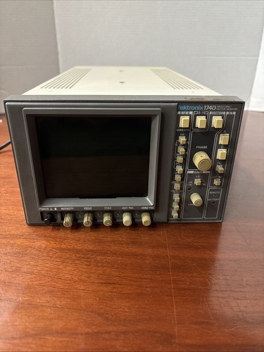 Tektronic 1740 Waveform/Vector Monitor ***Parts