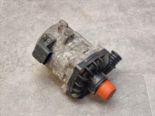 Pompe à eau BMW 550