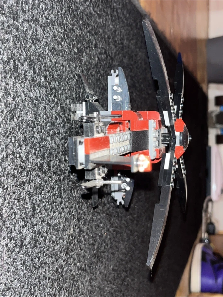 LEGO 6866 Deadpool Wolverine's Chopper Showdown Mostly Complete Helicopter Only - Image 3 of 4