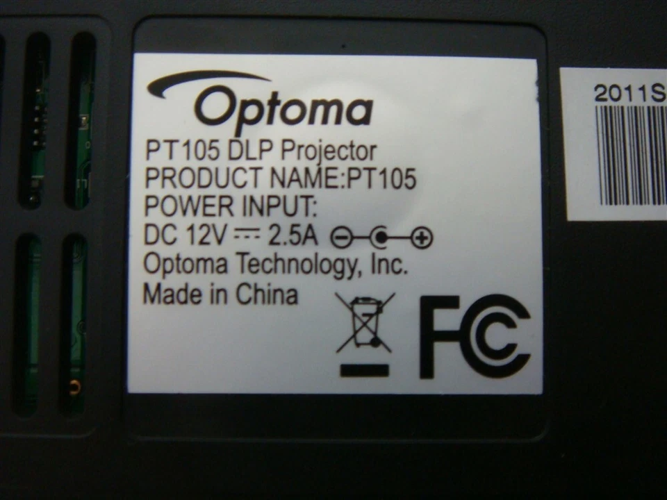 OPTOMA PLAYTIME PT105 COMPACT GAMING/MOVIE MINI PROJECTOR W HDMI IN - Image 4 of 4